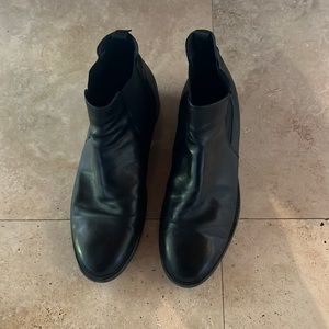 Black Leather Geox Chelsea boots